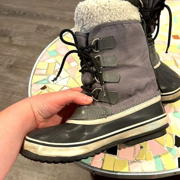 SOREL Women’s Winter Carnival Snow Boots in Quarry Gray Size 7.5 Fur on Top - Picture 3 of 10
